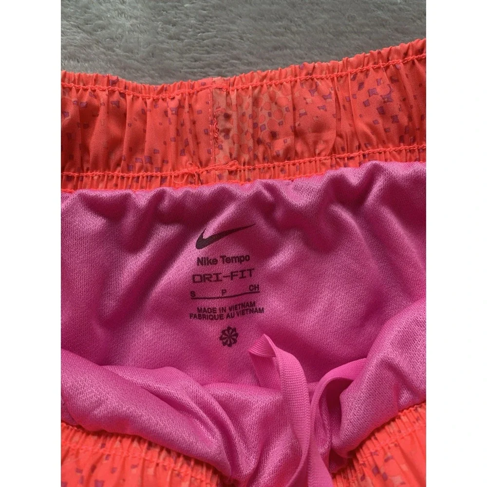 NWT-Nike Women Dri-Fit Tempo Mid Rise Brief-Lined Running Shorts 3